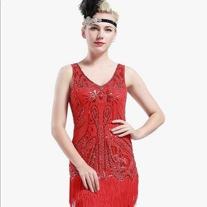 Roaring twenties red flapper dress and accessories